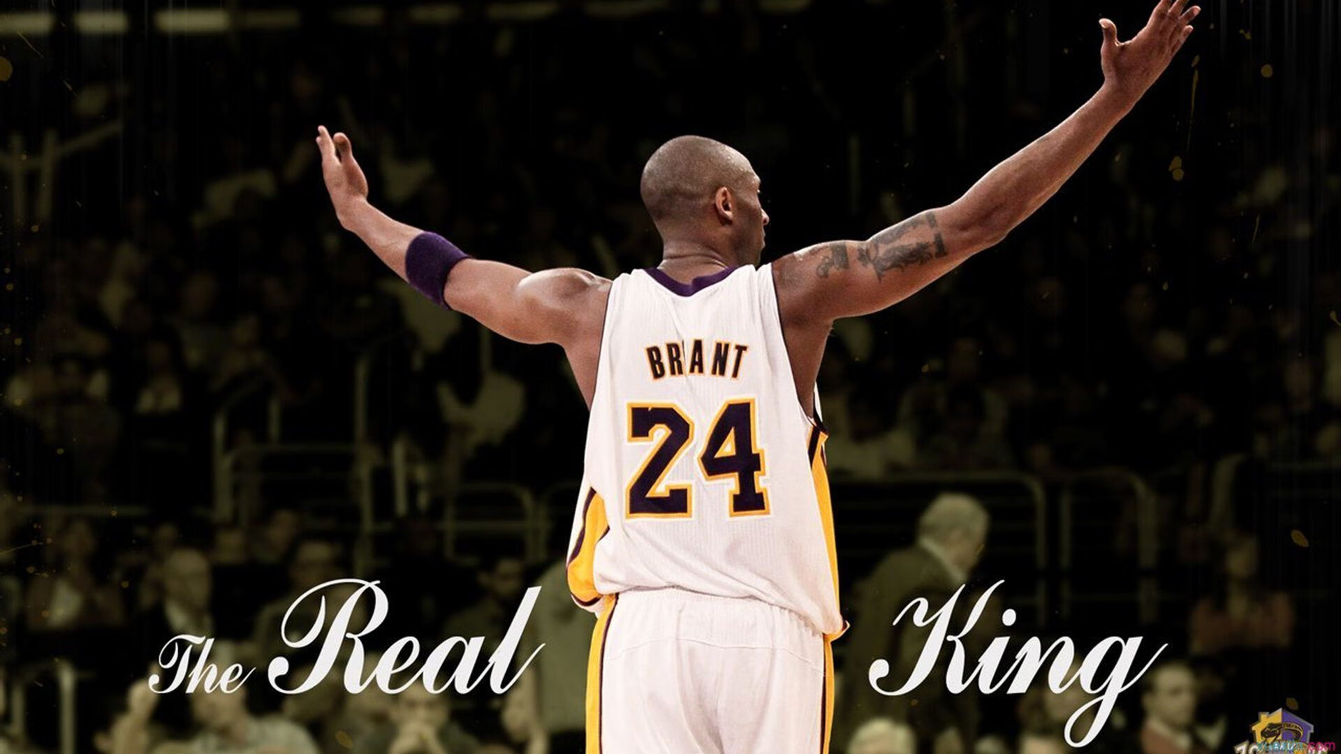 倒三角站位连接前后两端,倒三角倒立